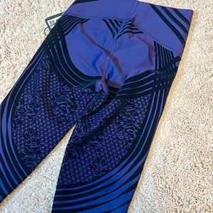 NWT SAVAGE X Fenty OCEAN cavern blue Leggings size XL